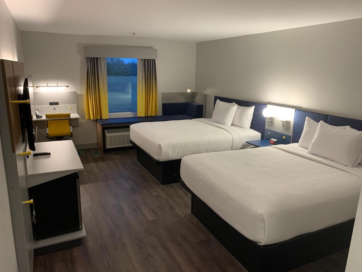 Microtel Inn & Suites By Wyndham Rehoboth Beach Zewnętrze zdjęcie